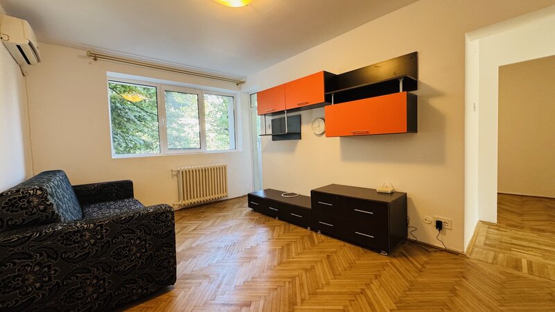 Afi, Drumul Taberei Timisoara 5 minute metrou 3 camere renovat